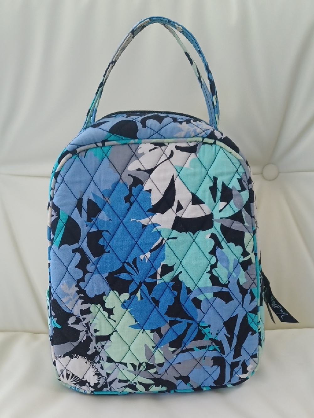 Vera Bradley Quilted Camo-Floral Top-Handle  Lined Lunch Bag - Picture 4 of 12